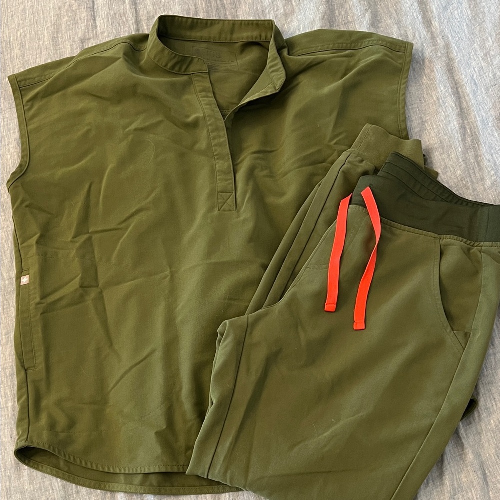 Figs Olive Green Scrub Set